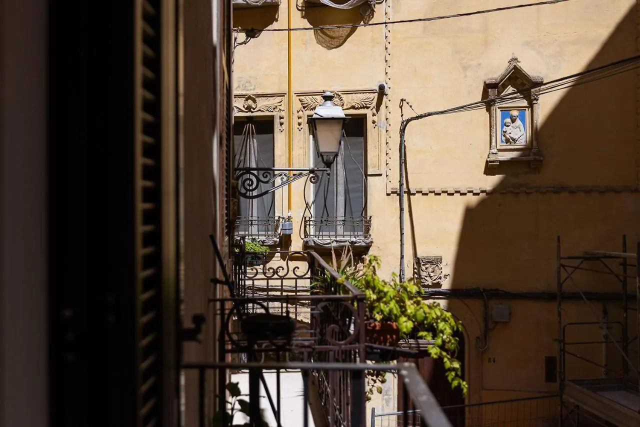 Terrazza Vallisa Bari 0*,